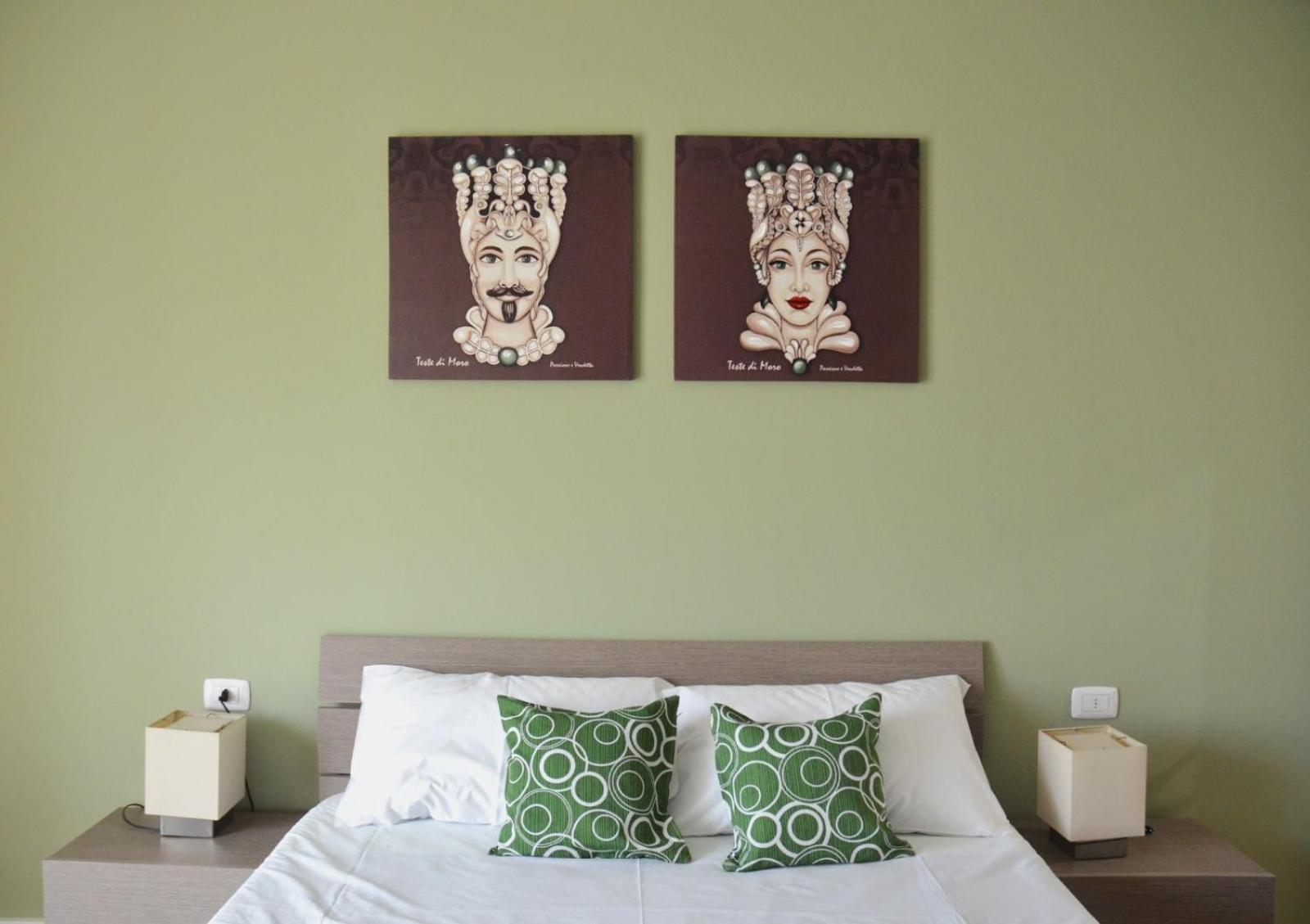 Apartment Neapolis